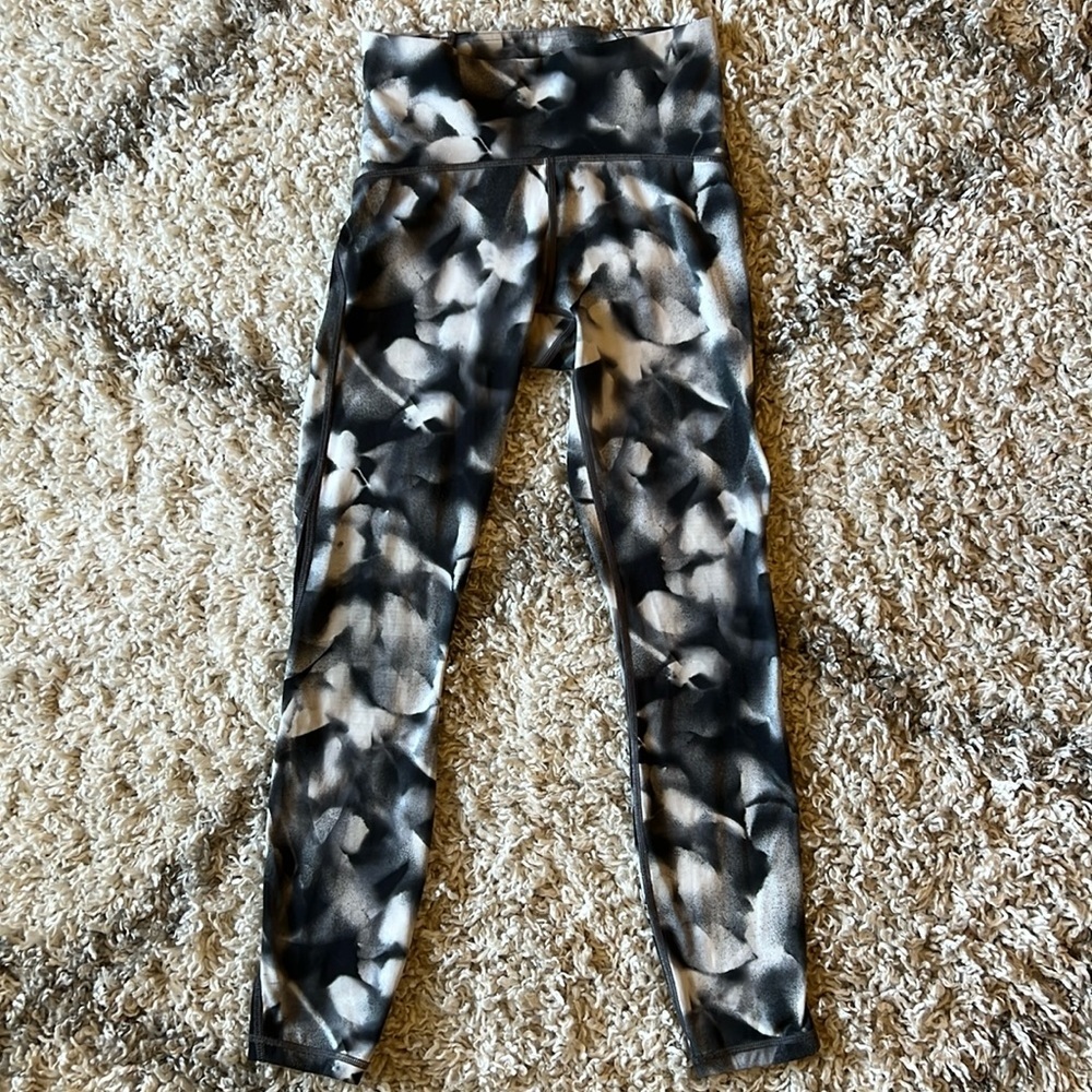 Lululemon Train Times Leggings